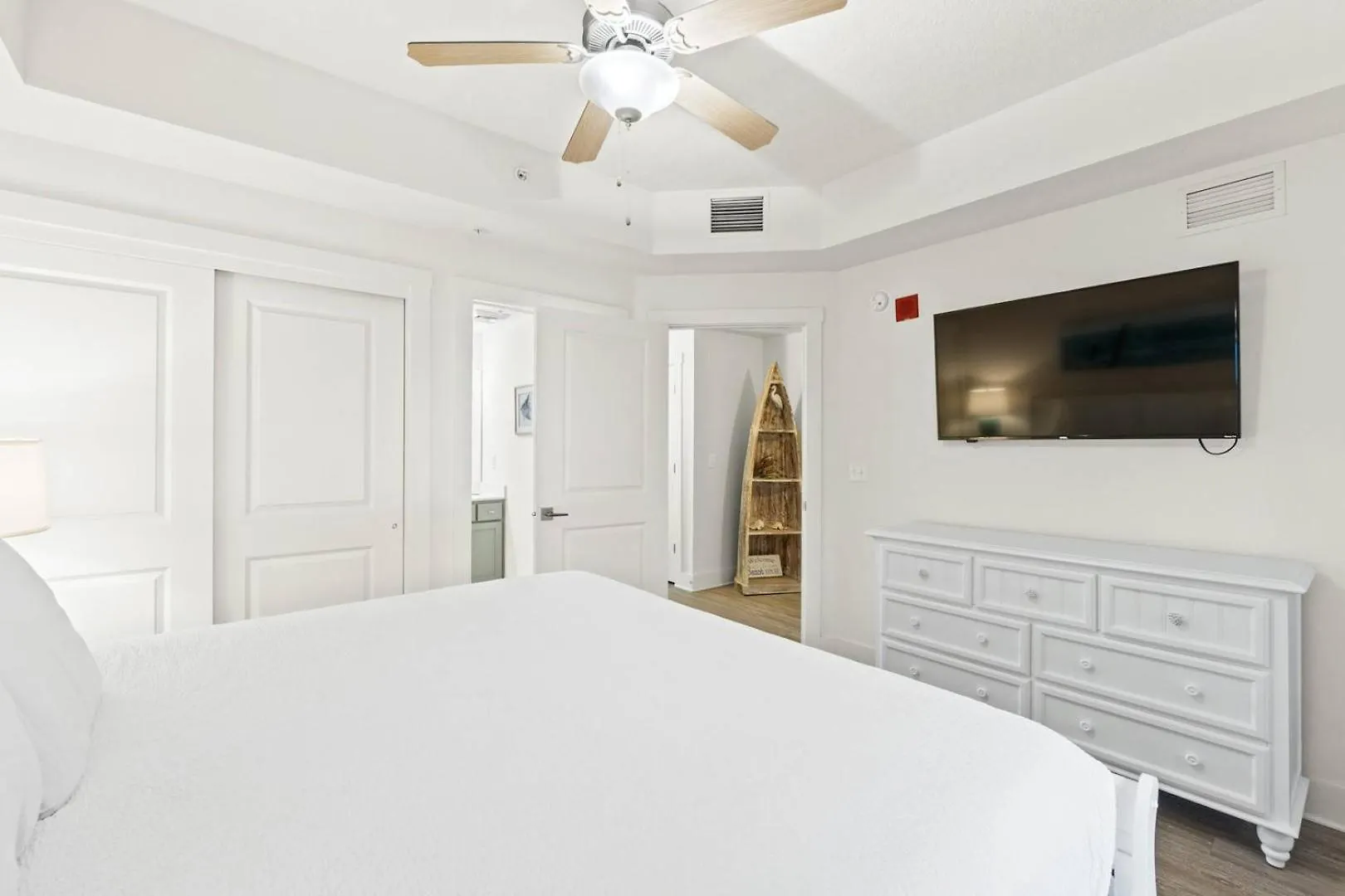 Turtle Cove Calypso 3-508, Beach View, Hot Tub, Heated Pool Panama City Beach Apartment